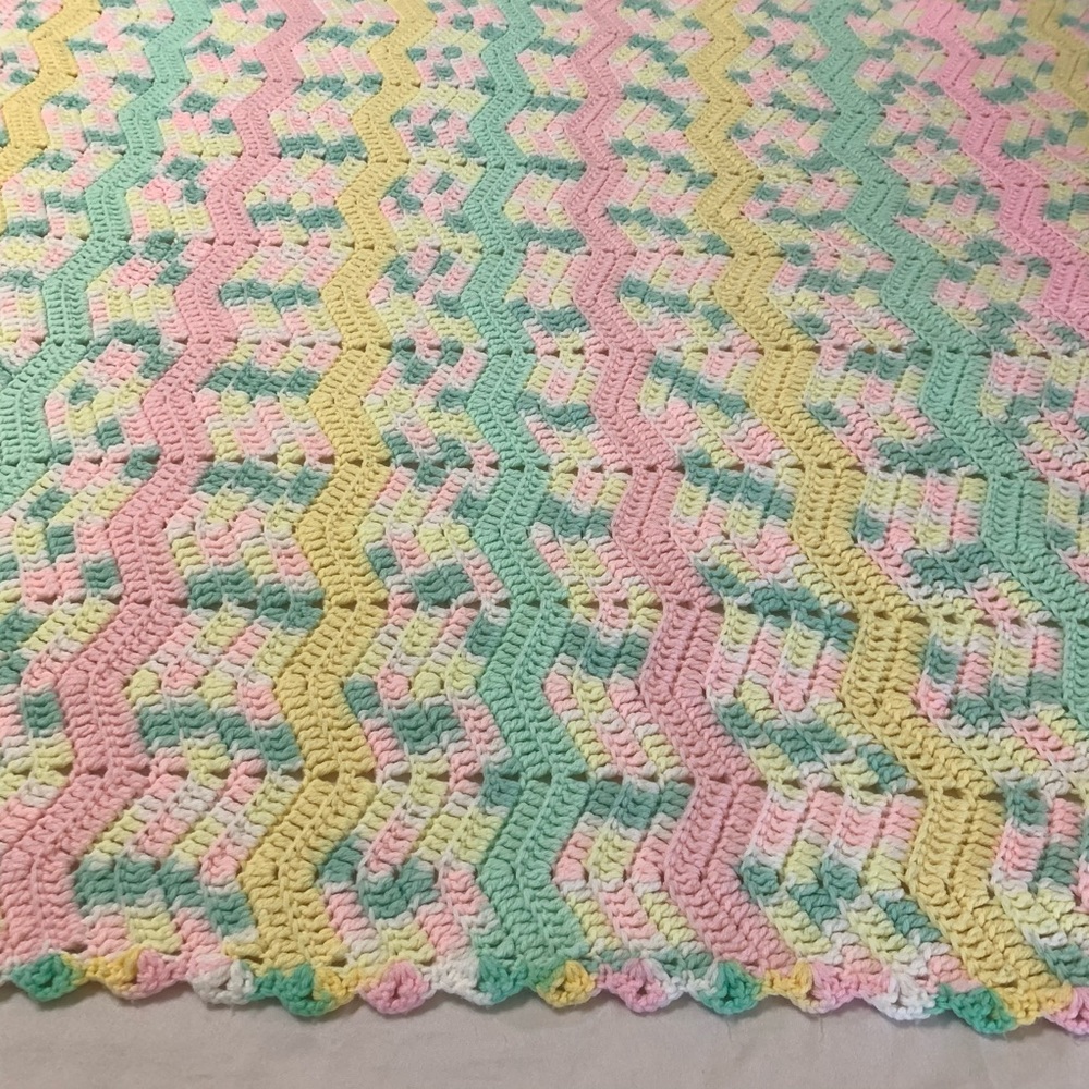 Vintage pastel crocheted knit blanket throw